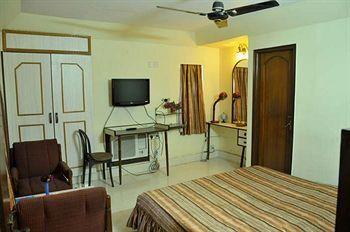 Hotel Heera Kolkata Exterior photo
